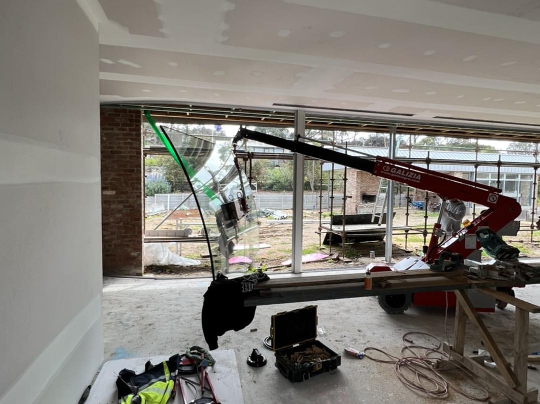 Glazing Built Around Melbourne Homes, Weather and Busy Schedules