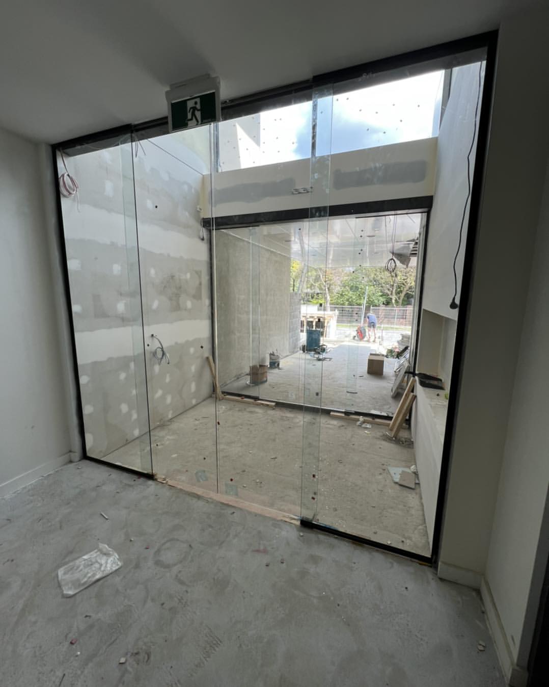 A Glazing Contractor You Can Plan a Project Around